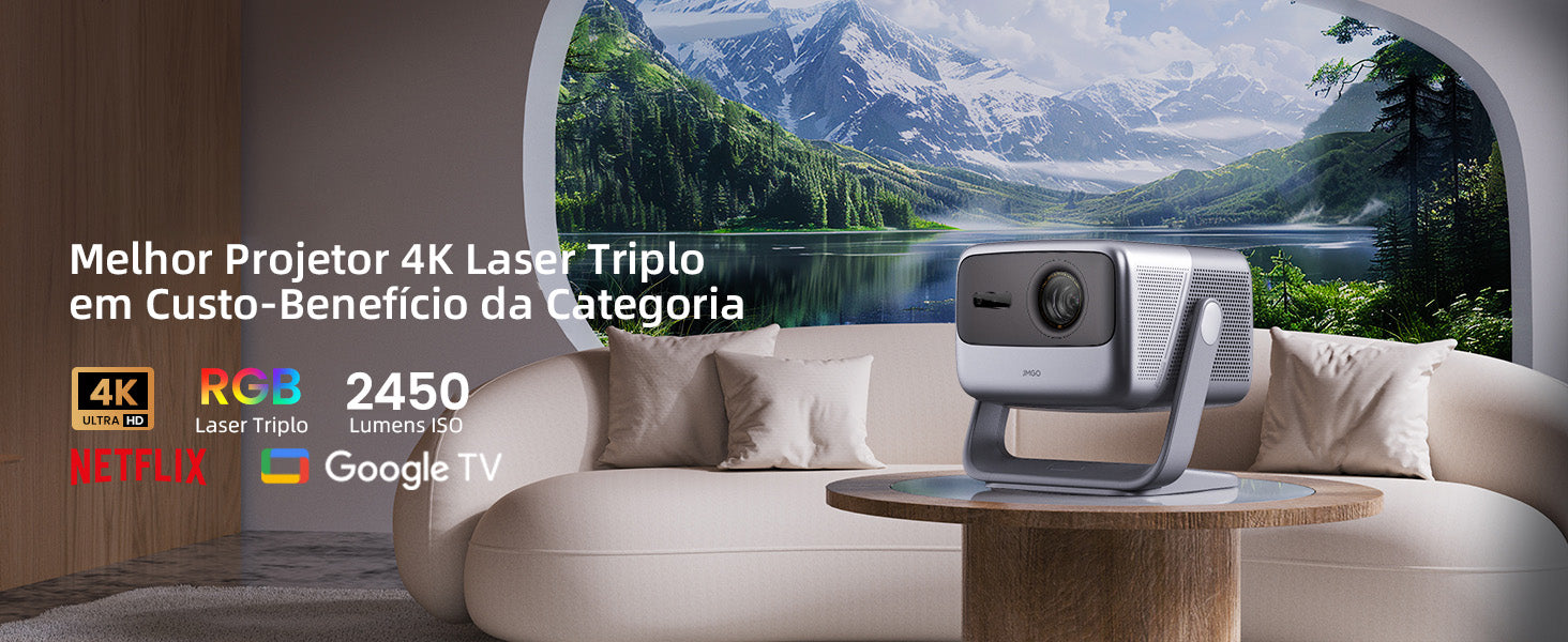 Projetor JMGO N1S Infinity em uma sala de estar moderna, destacando 4K, laser triplo RGB, 2450 lumens ISO, Netflix e Google TV